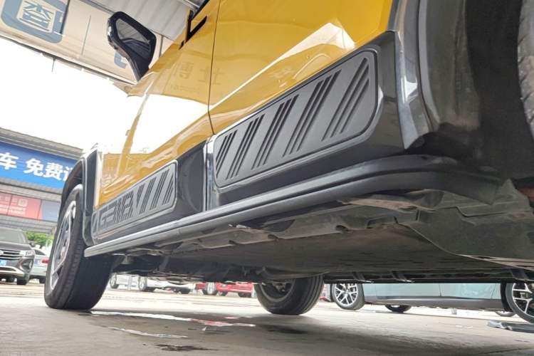 Used Deepal G318 2025 Worry-Free Adventure Edition Four-Wheel Drive Secret Realm Version Left Side Sill