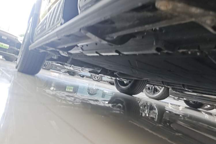 Used Deepal G318 2025 Worry-Free Adventure Edition Four-Wheel Drive Secret Realm Version Left Side Sill