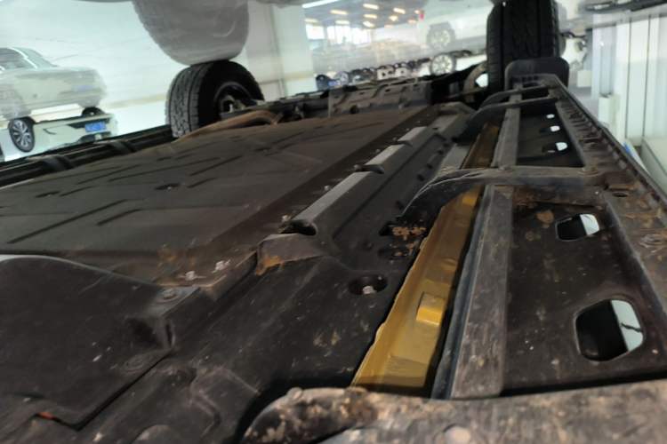 Used Deepal G318 2025 Worry-Free Adventure Edition Four-Wheel Drive Secret Realm Version Left Side Sill