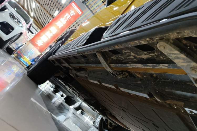 Used Deepal G318 2025 Worry-Free Adventure Edition Four-Wheel Drive Secret Realm Version Left Side Sill