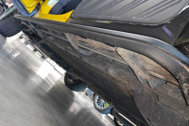 Used Deepal G318 2025 Worry-Free Adventure Edition Four-Wheel Drive Secret Realm Version Left Side Sill