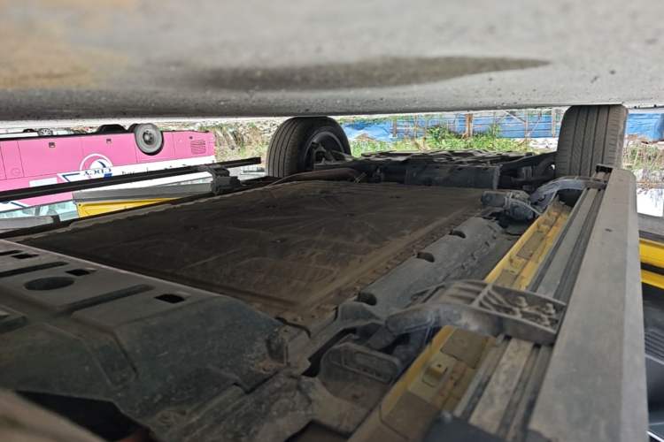 Used Deepal G318 2025 Worry-Free Adventure Edition Four-Wheel Drive Secret Realm Version Left Side Sill