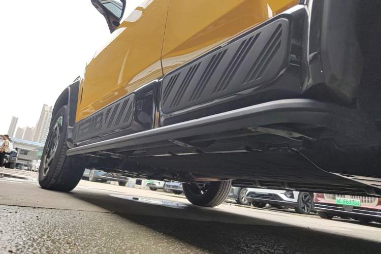 Used Deepal G318 2025 Worry-Free Adventure Edition Four-Wheel Drive Secret Realm Version Left Side Sill