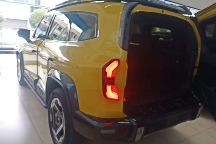 Used Deepal G318 2025 Worry-Free Adventure Edition Four-Wheel Drive Secret Realm Version Rear Left 45 Deg