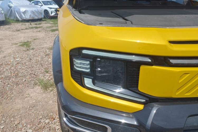 Used Deepal G318 2025 Worry-Free Adventure Edition Four-Wheel Drive Secret Realm Version Right Front Headlight