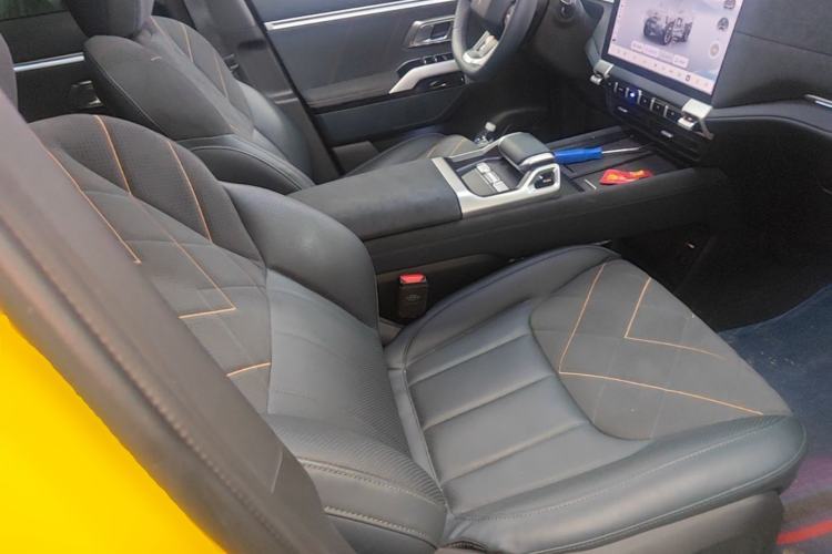 Used Deepal G318 2025 Worry-Free Adventure Edition Four-Wheel Drive Secret Realm Version Right Front Seat