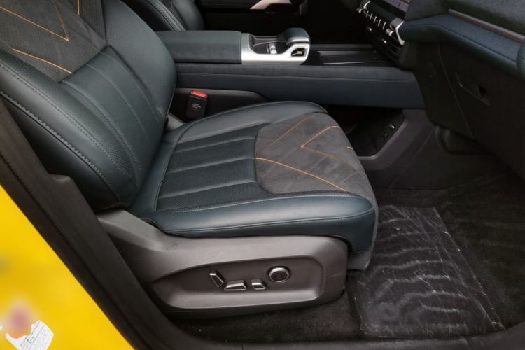 Used Deepal G318 2025 Worry-Free Adventure Edition Four-Wheel Drive Secret Realm Version Right Front Seat