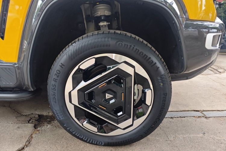 Used Deepal G318 2025 Worry-Free Adventure Edition Four-Wheel Drive Secret Realm Version Right Front Wheel Hub