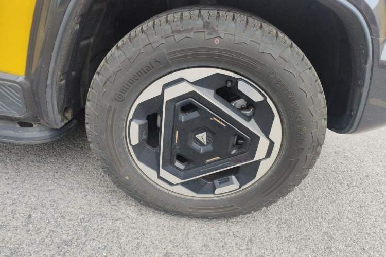 Used Deepal G318 2025 Worry-Free Adventure Edition Four-Wheel Drive Secret Realm Version Right Front Wheel Hub