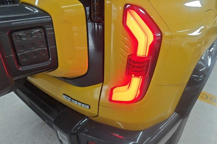 Used Deepal G318 2025 Worry-Free Adventure Edition Four-Wheel Drive Secret Realm Version Right Rear Taillight
