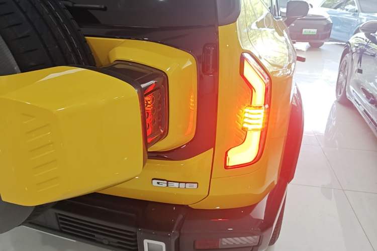 Used Deepal G318 2025 Worry-Free Adventure Edition Four-Wheel Drive Secret Realm Version Right Rear Taillight