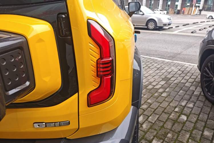 Used Deepal G318 2025 Worry-Free Adventure Edition Four-Wheel Drive Secret Realm Version Right Rear Taillight