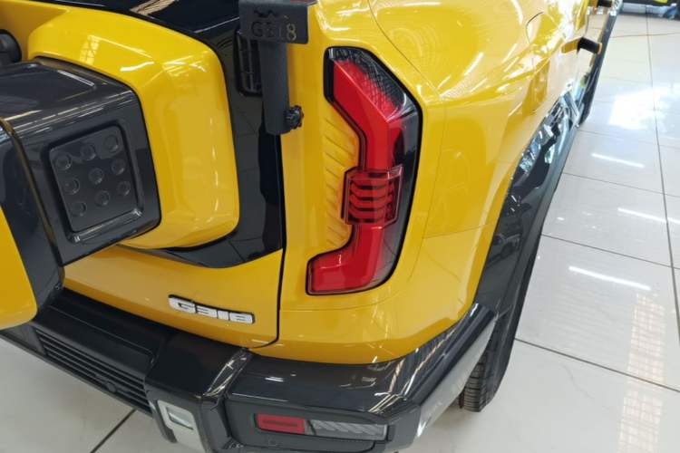 Used Deepal G318 2025 Worry-Free Cross-Country Edition Four-Wheel Drive Distant Mountains Version Right Rear Taillight