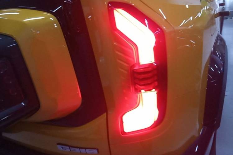 Used Deepal G318 2025 Worry-Free Adventure Edition Four-Wheel Drive Secret Realm Version Right Rear Taillight