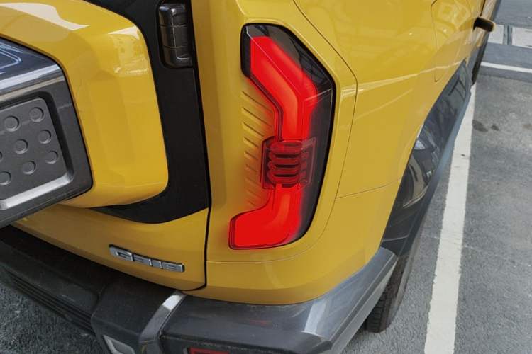 Used Deepal G318 2025 Worry-Free Adventure Edition Four-Wheel Drive Secret Realm Version Right Rear Taillight