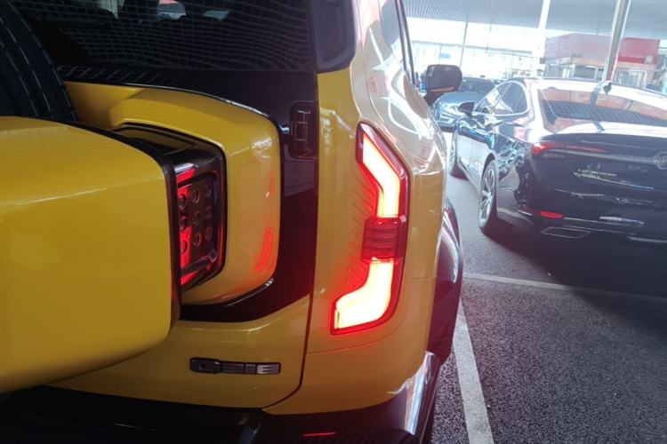 Used Deepal G318 2025 Worry-Free Adventure Edition Four-Wheel Drive Secret Realm Version Right Rear Taillight