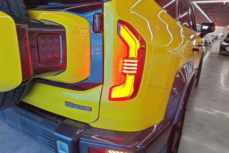 Used Deepal G318 2025 Worry-Free Adventure Edition Four-Wheel Drive Secret Realm Version Right Rear Taillight