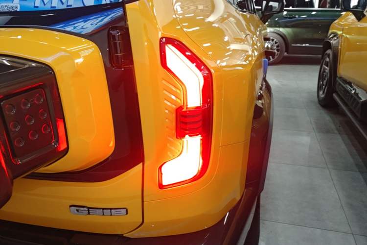 Used Deepal G318 2025 Worry-Free Adventure Edition Four-Wheel Drive Secret Realm Version Right Rear Taillight