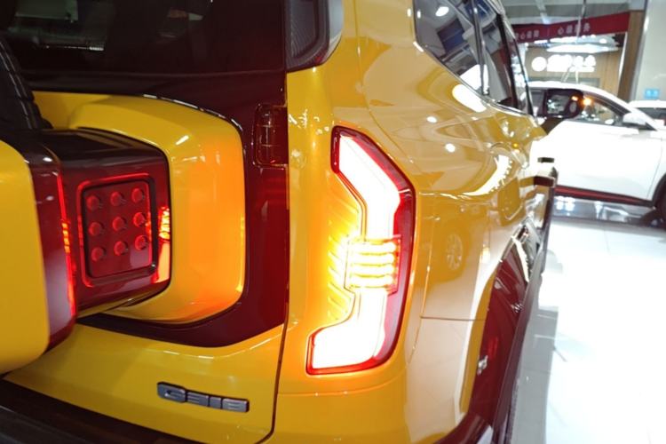 Used Deepal G318 2025 Worry-Free Adventure Edition Four-Wheel Drive Secret Realm Version Right Rear Taillight