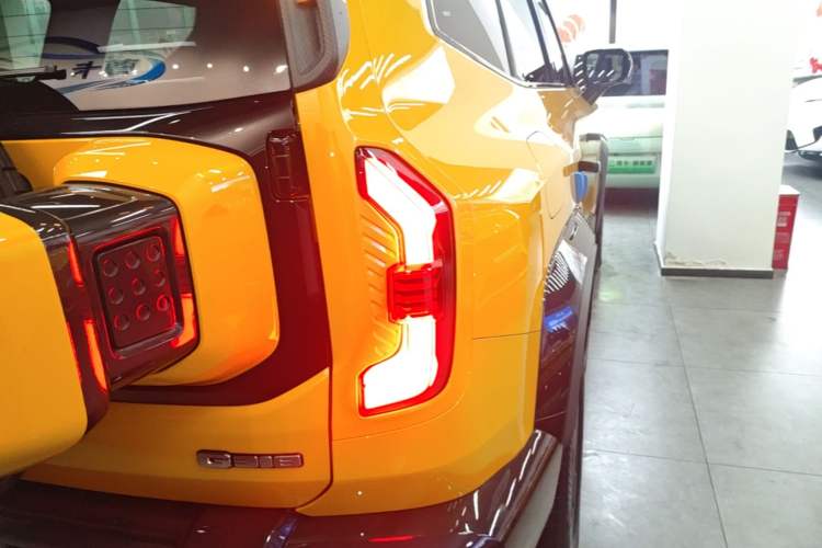 Used Deepal G318 2025 Worry-Free Adventure Edition Four-Wheel Drive Secret Realm Version Right Rear Taillight