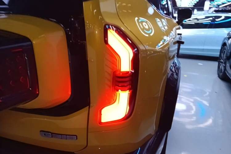Used Deepal G318 2025 Worry-Free Adventure Edition Four-Wheel Drive Secret Realm Version Right Rear Taillight
