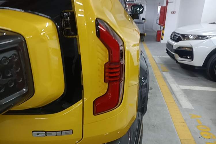 Used Deepal G318 2025 Worry-Free Adventure Edition Four-Wheel Drive Secret Realm Version Right Rear Taillight