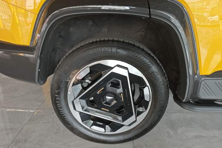 Used Deepal G318 2025 Worry-Free Adventure Edition Four-Wheel Drive Secret Realm Version Right Rear Wheel Hub