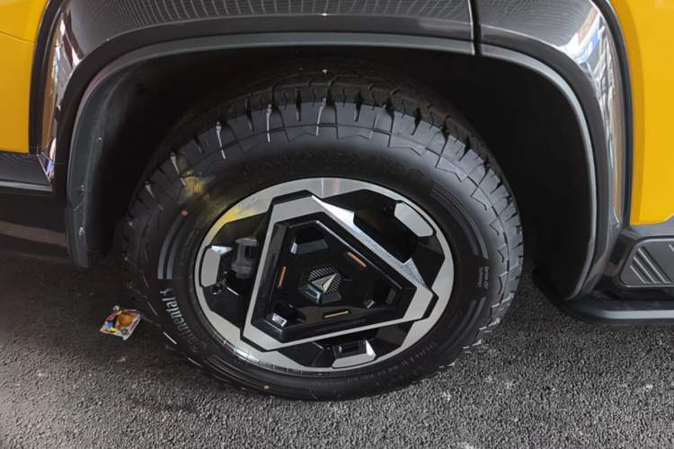 Used Deepal G318 2025 Worry-Free Adventure Edition Four-Wheel Drive Secret Realm Version Right Rear Wheel Hub