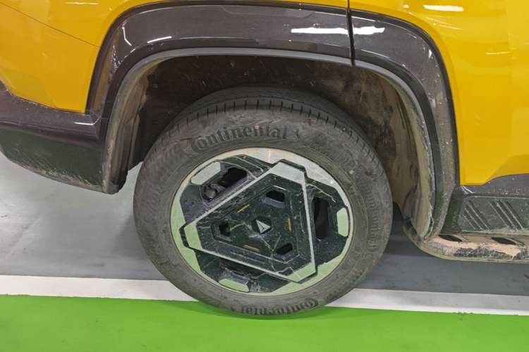 Used Deepal G318 2025 Worry-Free Adventure Edition Four-Wheel Drive Secret Realm Version Right Rear Wheel Hub