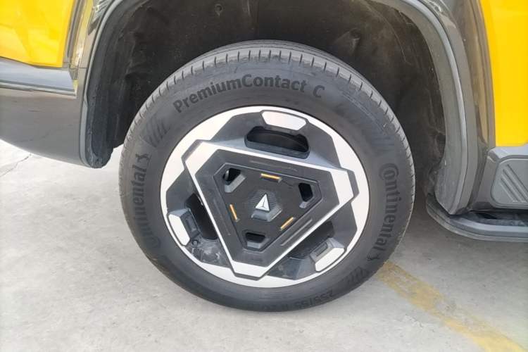 Used Deepal G318 2025 Worry-Free Adventure Edition Four-Wheel Drive Secret Realm Version Right Rear Wheel Hub