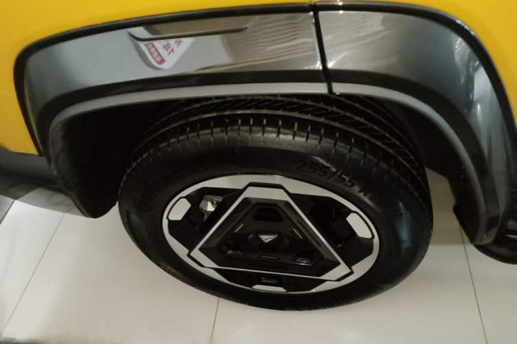 Used Deepal G318 2025 Worry-Free Adventure Edition Four-Wheel Drive Secret Realm Version Right Rear Wheel Hub