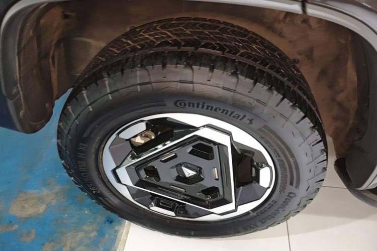 Used Deepal G318 2025 Worry-Free Adventure Edition Four-Wheel Drive Secret Realm Version Right Rear Wheel Hub