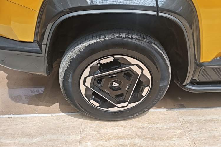 Used Deepal G318 2025 Worry-Free Cross-Country Edition Four-Wheel Drive Distant Mountains Version Right Rear Wheel Hub