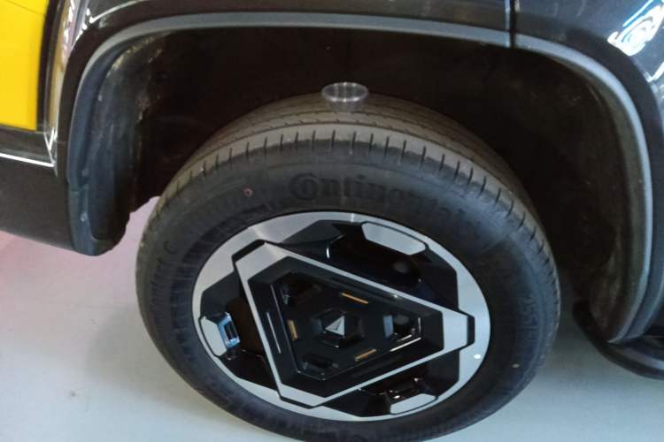 Used Deepal G318 2025 Worry-Free Adventure Edition Four-Wheel Drive Secret Realm Version Right Rear Wheel Hub