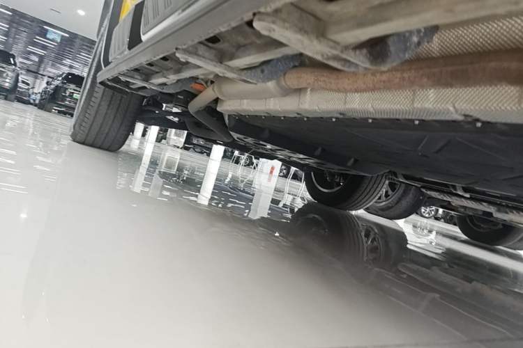 Used Deepal G318 2025 Worry-Free Adventure Edition Four-Wheel Drive Secret Realm Version Right Side Sill