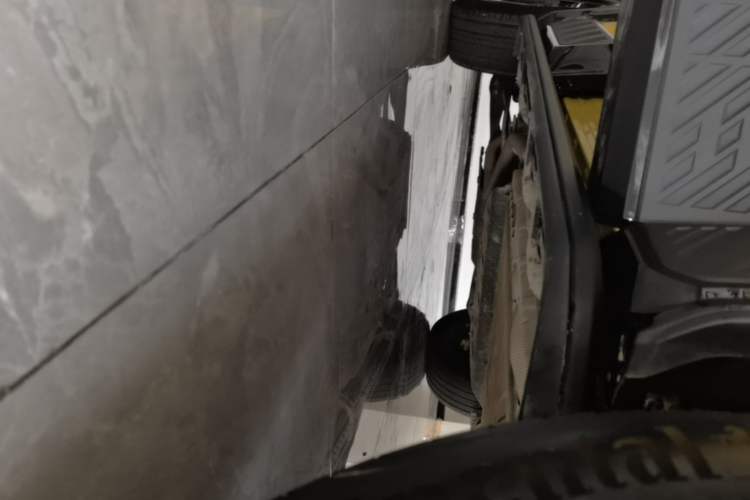 Used Deepal G318 2025 Worry-Free Adventure Edition Four-Wheel Drive Secret Realm Version Right Side Sill