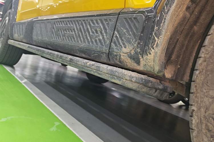 Used Deepal G318 2025 Worry-Free Adventure Edition Four-Wheel Drive Secret Realm Version Right Side Sill
