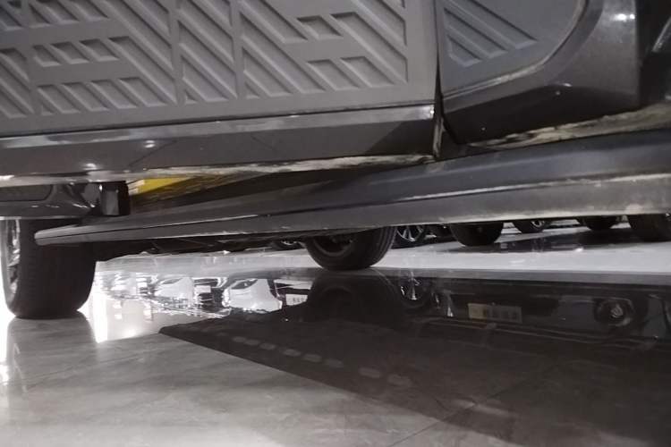 Used Deepal G318 2025 Worry-Free Adventure Edition Four-Wheel Drive Secret Realm Version Right Side Sill