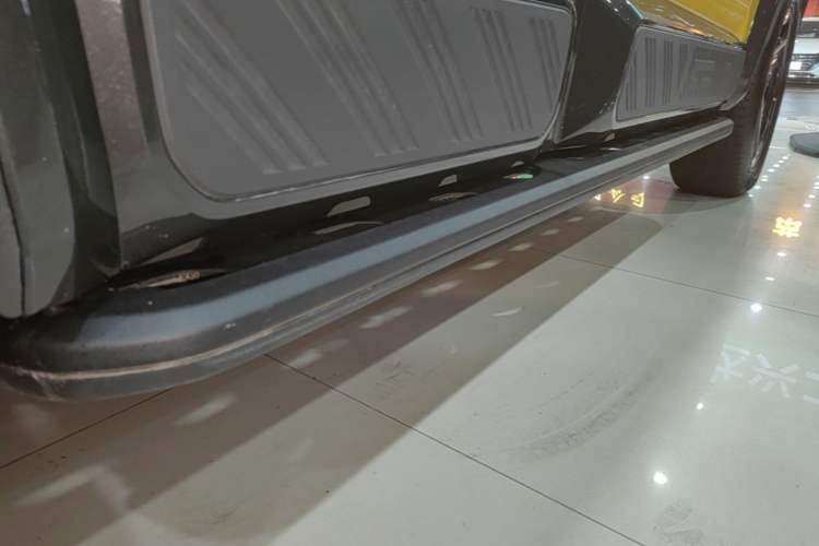 Used Deepal G318 2025 Worry-Free Adventure Edition Four-Wheel Drive Secret Realm Version Right Side Sill