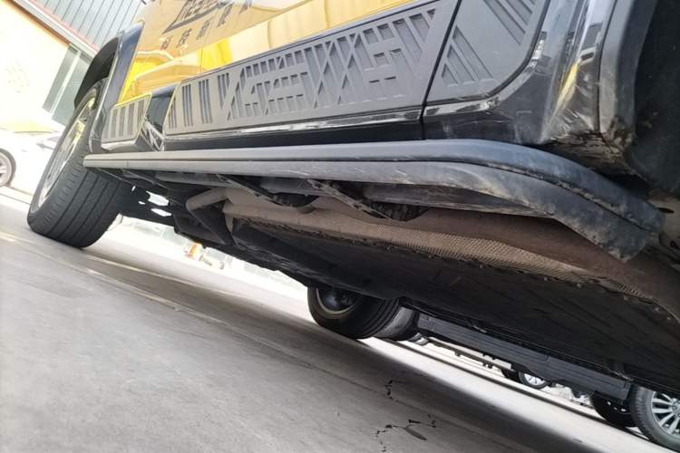 Used Deepal G318 2025 Worry-Free Adventure Edition Four-Wheel Drive Secret Realm Version Right Side Sill