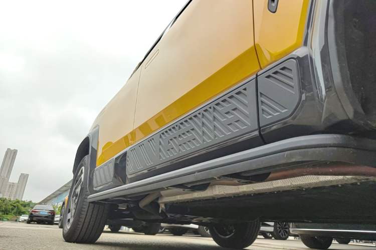 Used Deepal G318 2025 Worry-Free Adventure Edition Four-Wheel Drive Secret Realm Version Right Side Sill