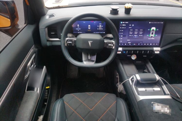 Used Deepal G318 2025 Worry-Free Cross-Country Edition Four-Wheel Drive Distant Mountains Version Steering Wheel