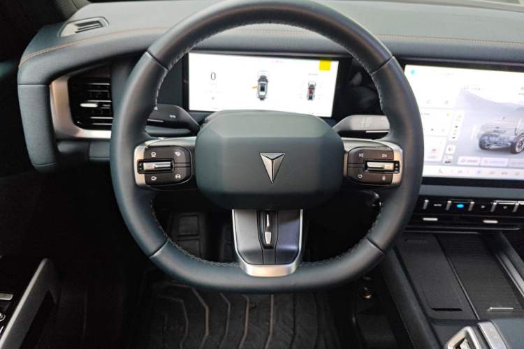 Used Deepal G318 2025 Worry-Free Adventure Edition Four-Wheel Drive Secret Realm Version Steering Wheel