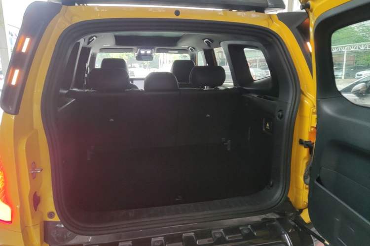 Used Deepal G318 2025 Worry-Free Adventure Edition Four-Wheel Drive Secret Realm Version Trunk
