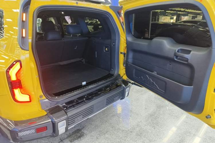 Used Deepal G318 2025 Worry-Free Adventure Edition Four-Wheel Drive Secret Realm Version Trunk