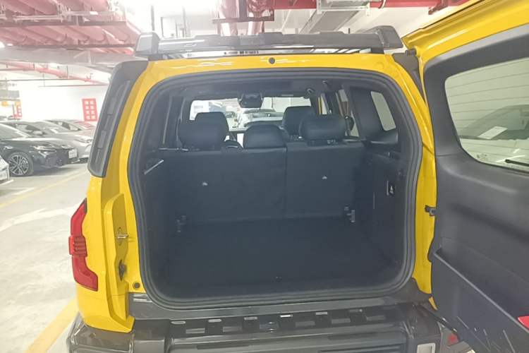 Used Deepal G318 2025 Worry-Free Adventure Edition Four-Wheel Drive Secret Realm Version Trunk