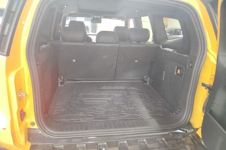 Used Deepal G318 2025 Worry-Free Adventure Edition Four-Wheel Drive Secret Realm Version Trunk
