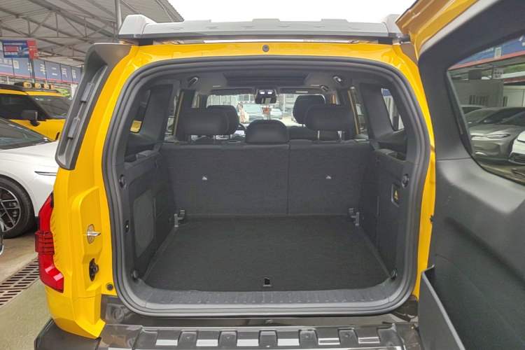 Used Deepal G318 2025 Worry-Free Adventure Edition Four-Wheel Drive Secret Realm Version Trunk