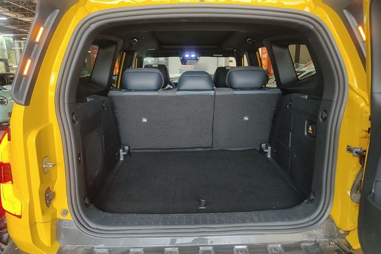 Used Deepal G318 2025 Worry-Free Adventure Edition Four-Wheel Drive Secret Realm Version Trunk