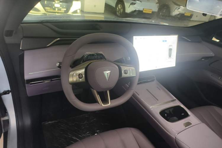 Used Deepal L06 2026 Model 560Ultra Laser Edition Center Console